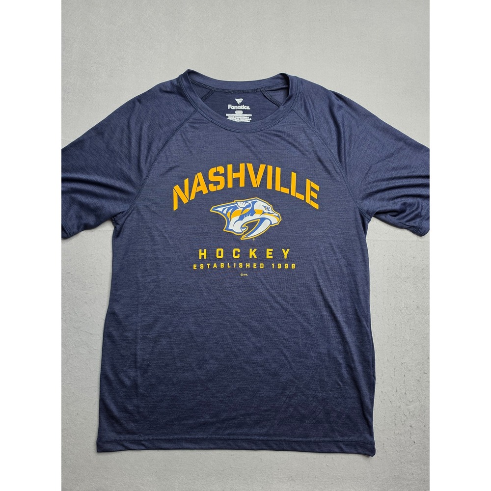 Fanatics Nashville Predators Ice Hockey Shirt Men's M Navy Graphic Raglan Sleeve